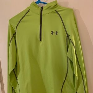 Quarter zip pull over